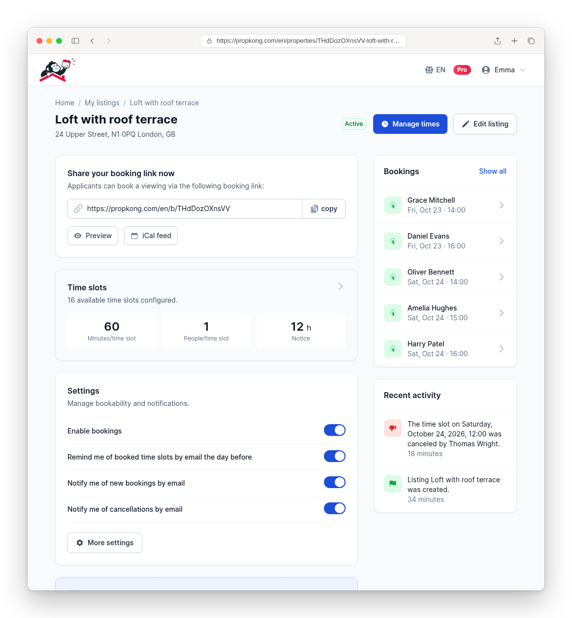 Schedule overview with bookings, status and calendar